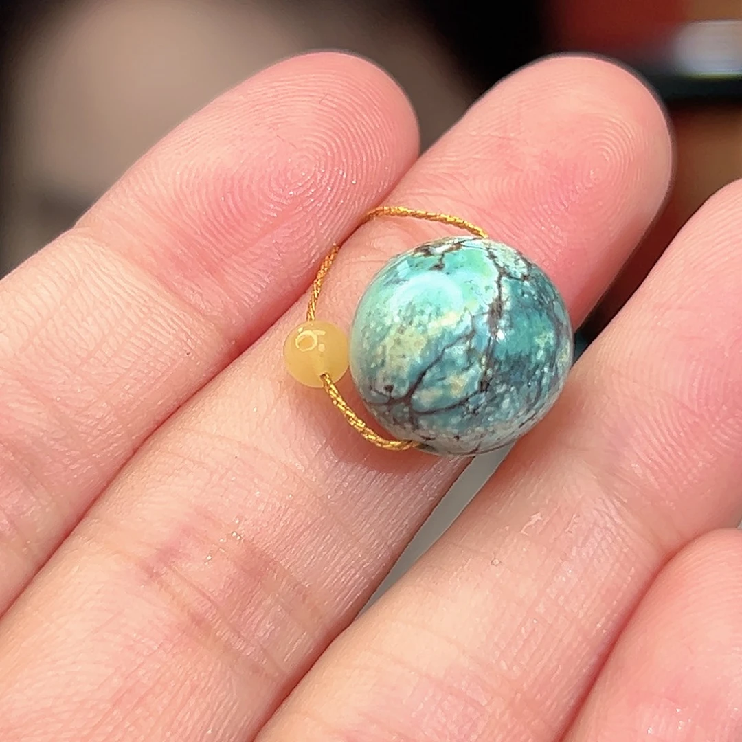 蜜蜡未镶嵌珠宝奇石