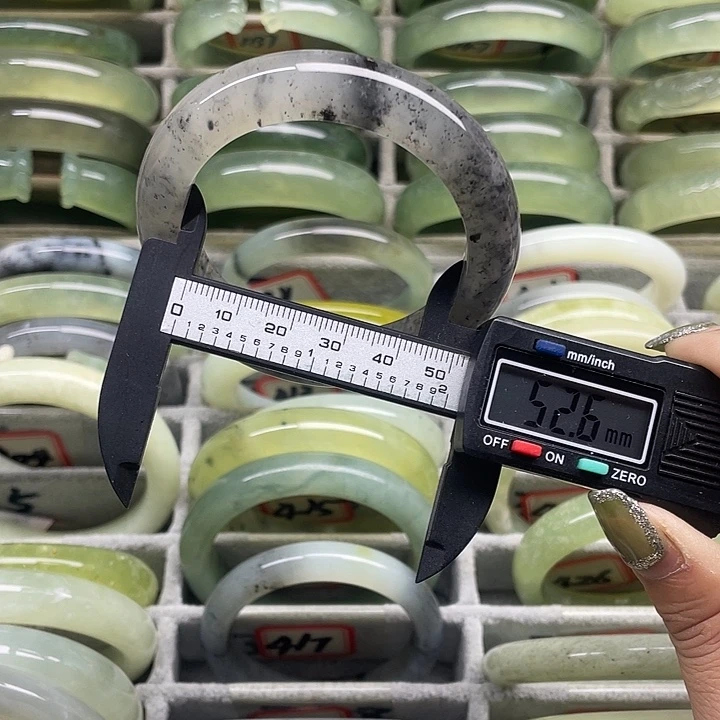 蛇纹石玉未镶嵌手镯436