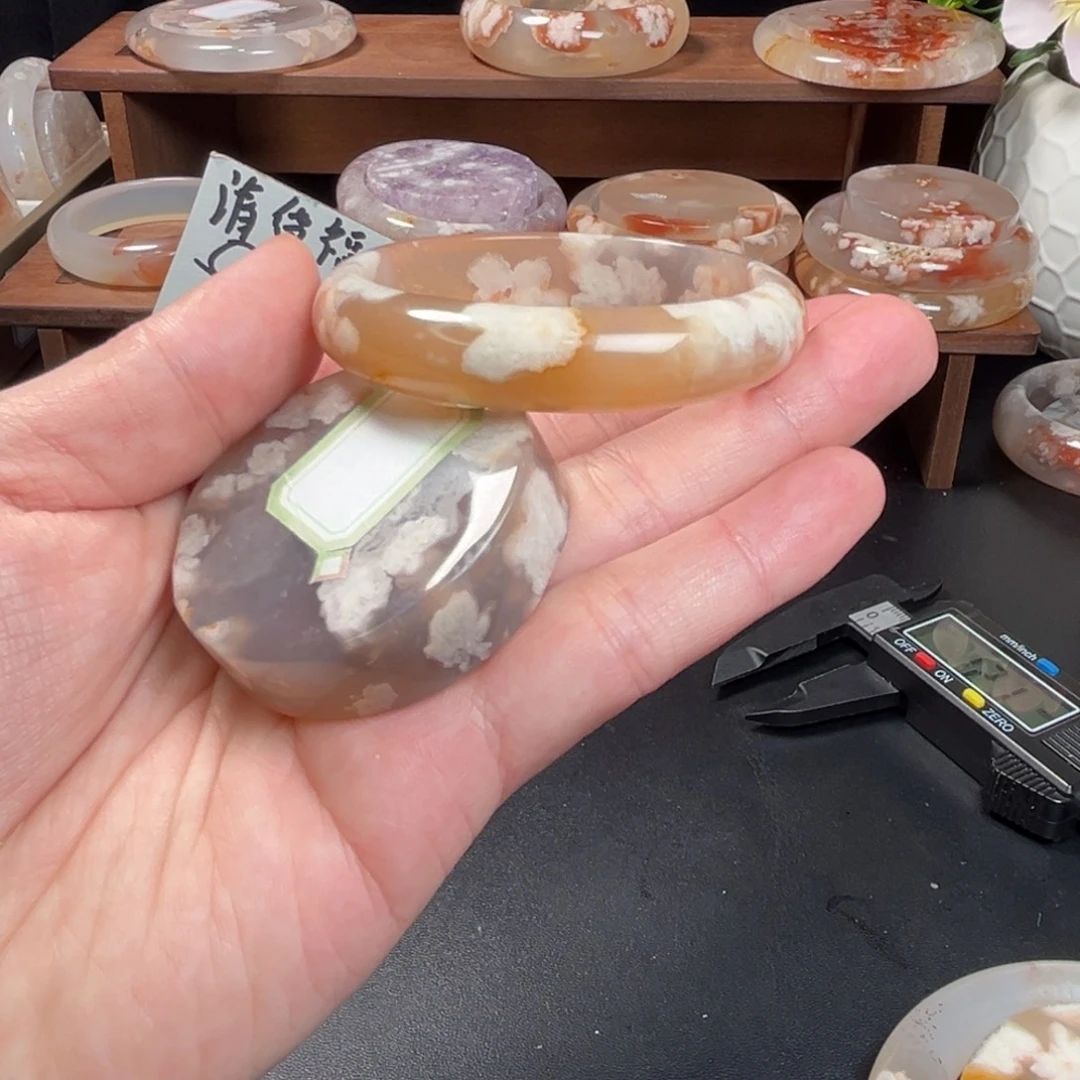 玛瑙/玉髓未镶嵌手镯52