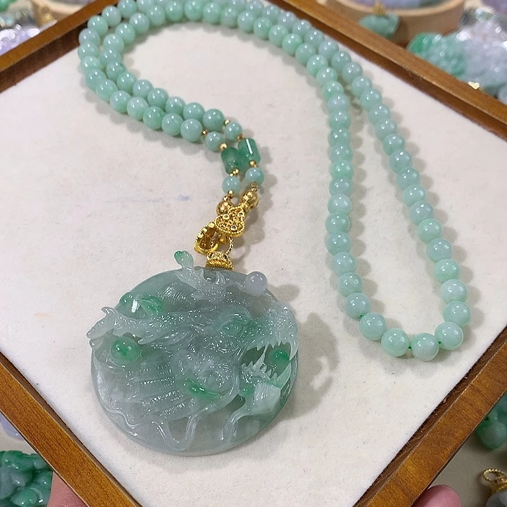 翡翠未镶嵌颈饰翡翠吊坠