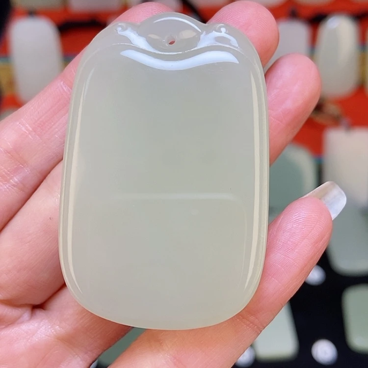 【闪购商品】颈饰未镶嵌和田玉