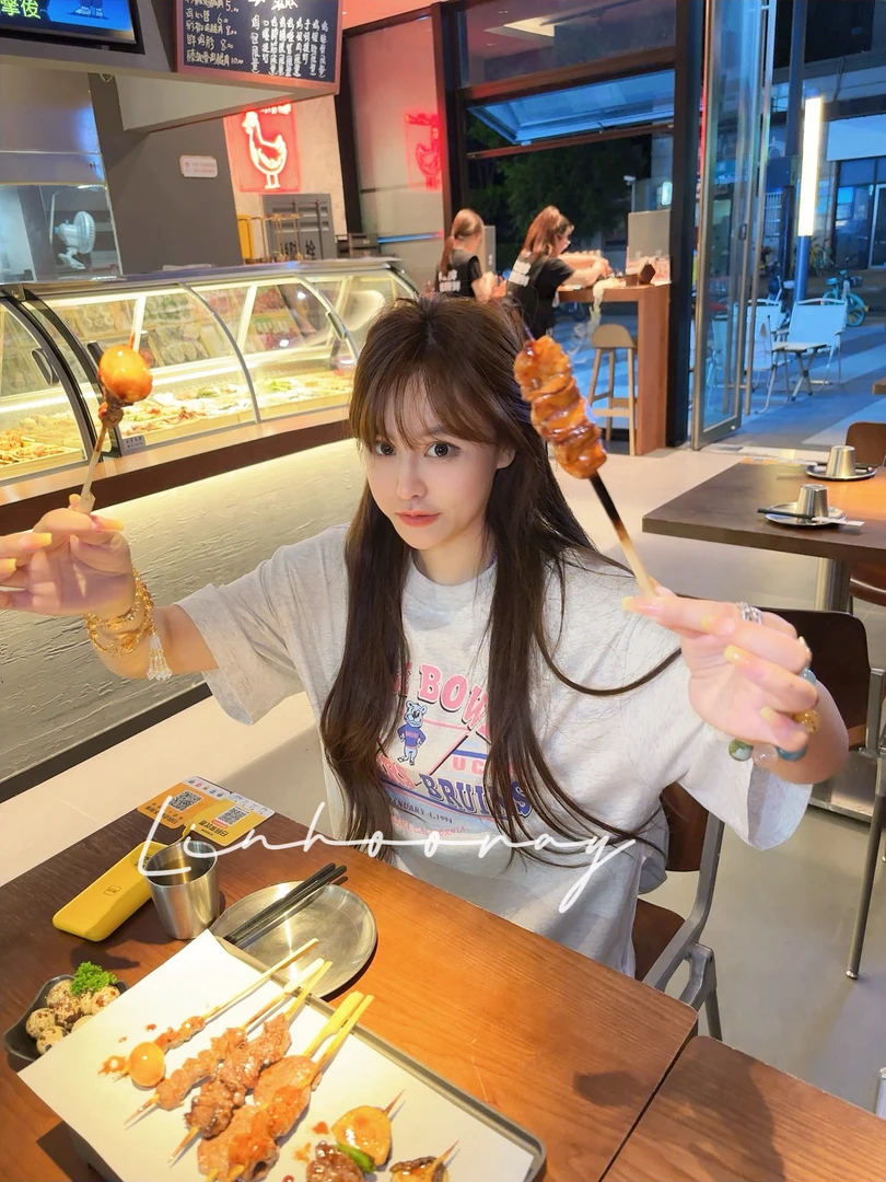 【sKycaptian】露思同款小熊小韩原版开发荧光色百搭短袖t#SK02397