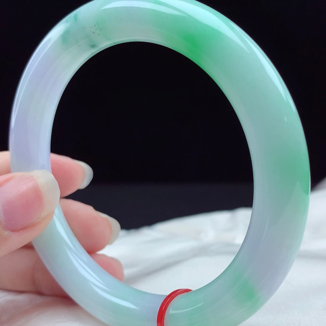 未镶嵌手镯翡翠97232；