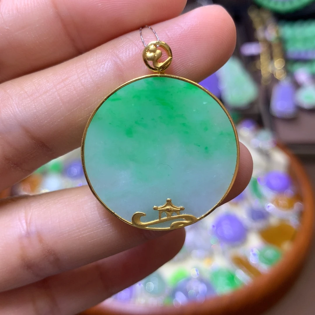 【闪购商品】翡翠颈饰18K金镶嵌翡翠