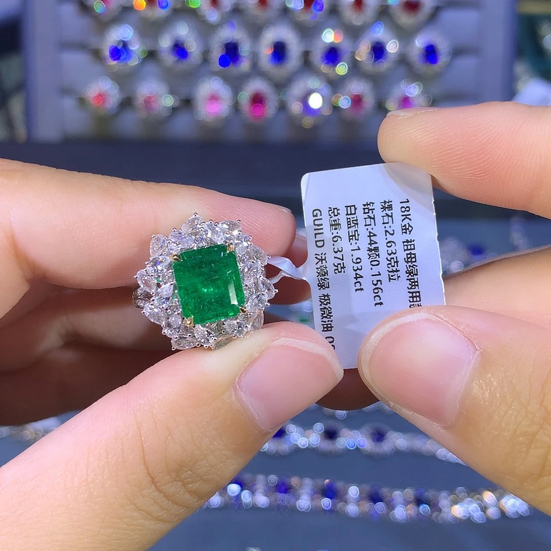 戒指18K金镶嵌祖母绿