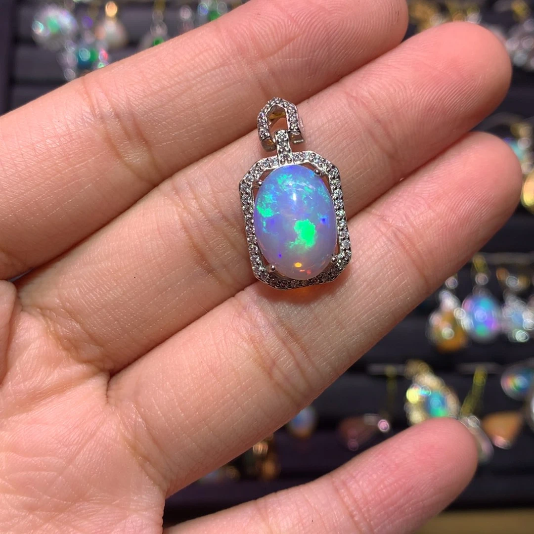 银S925镶嵌欧泊吊坠