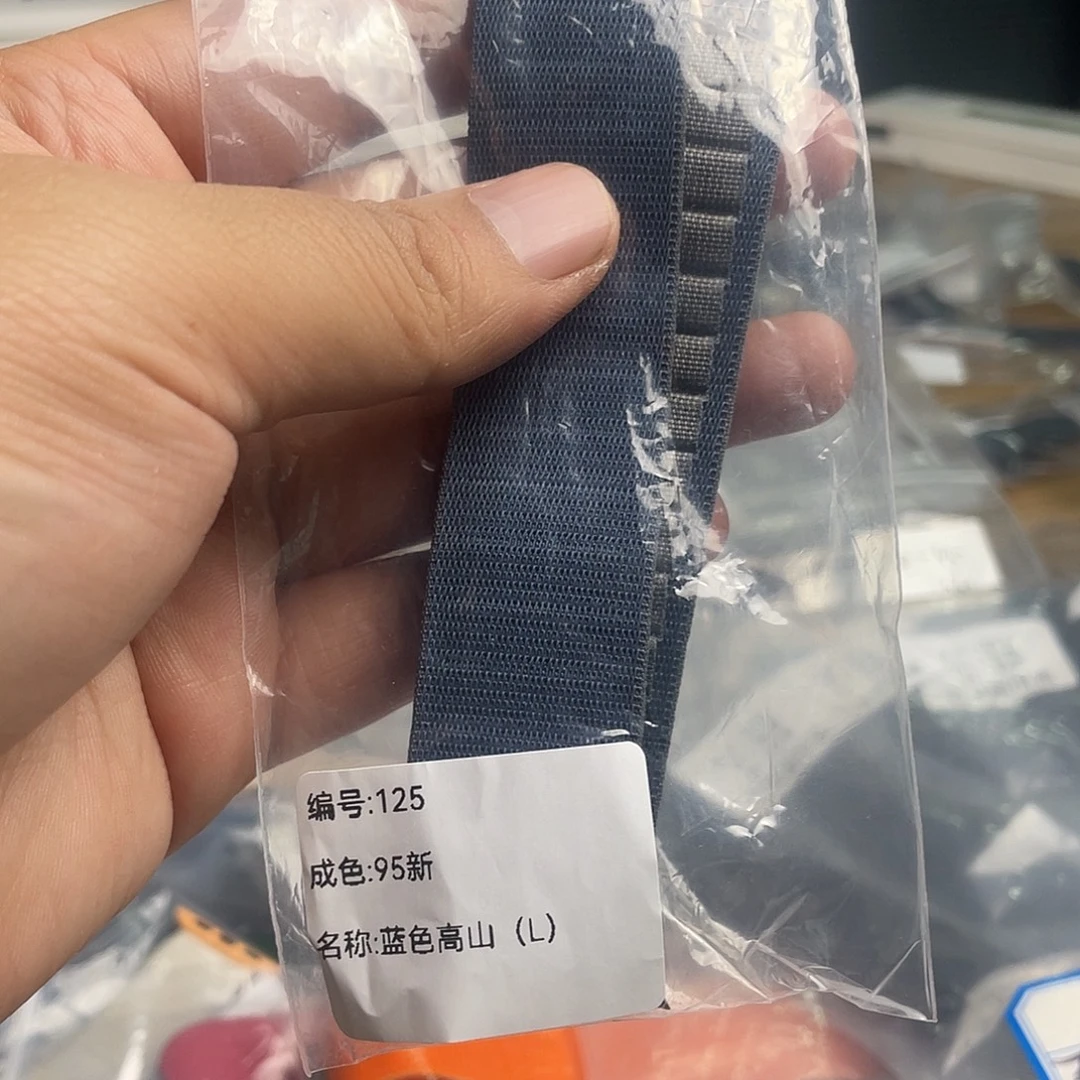 99新蓝色高山L码，125