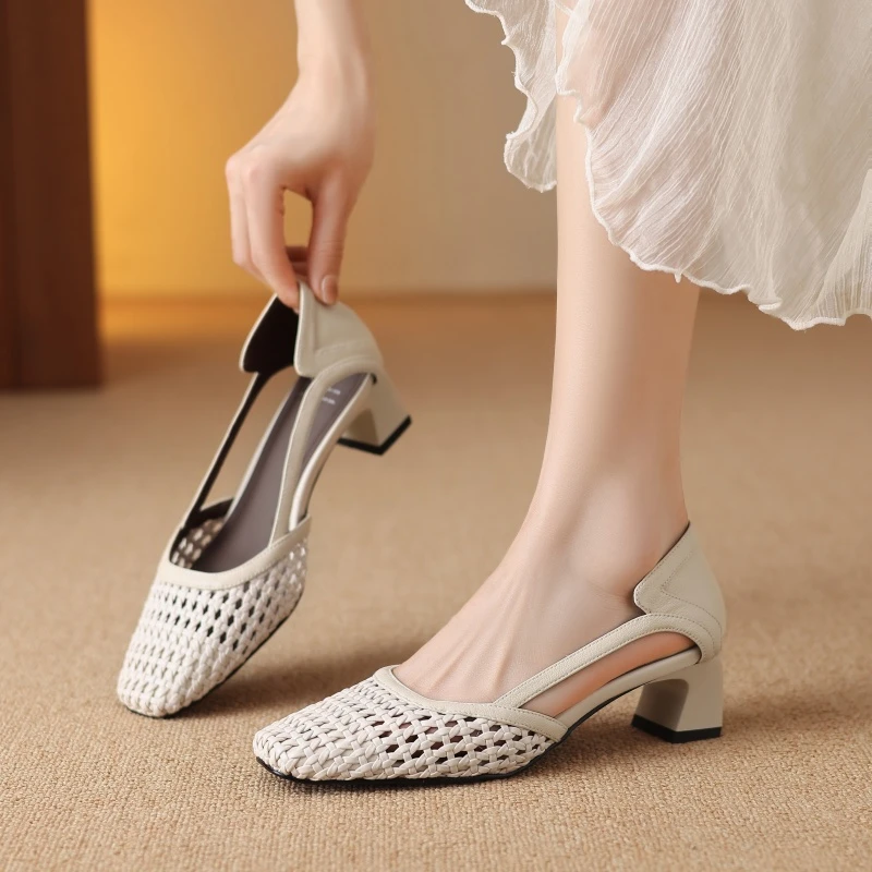 断码清仓处理2025新款夏季真皮中跟凉鞋女镂空软面百搭单鞋