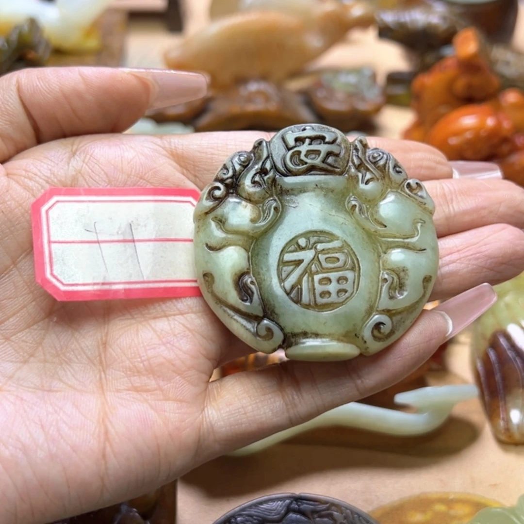 【闪购商品】蛇纹石玉颈饰未镶嵌