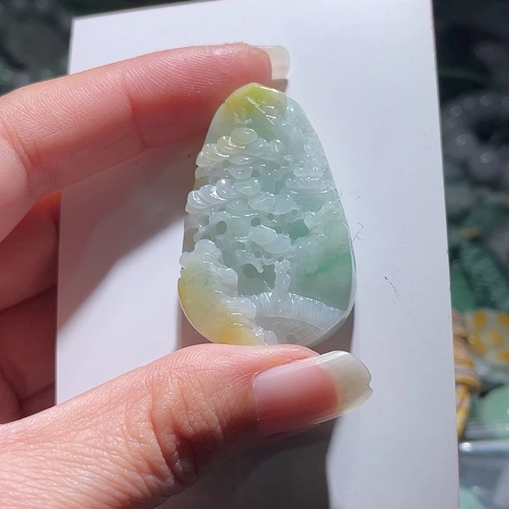 颈饰未镶嵌翡翠天