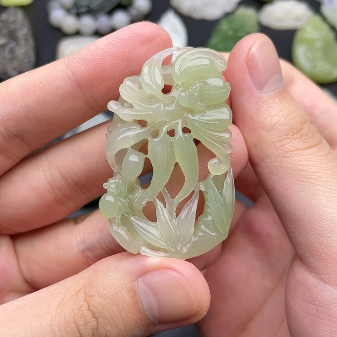 【闪购商品】颈饰未镶嵌和田玉