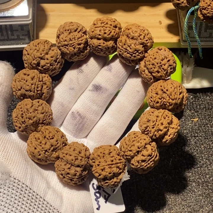 金刚菩提吊坠30左右大尺寸毕业货梅花