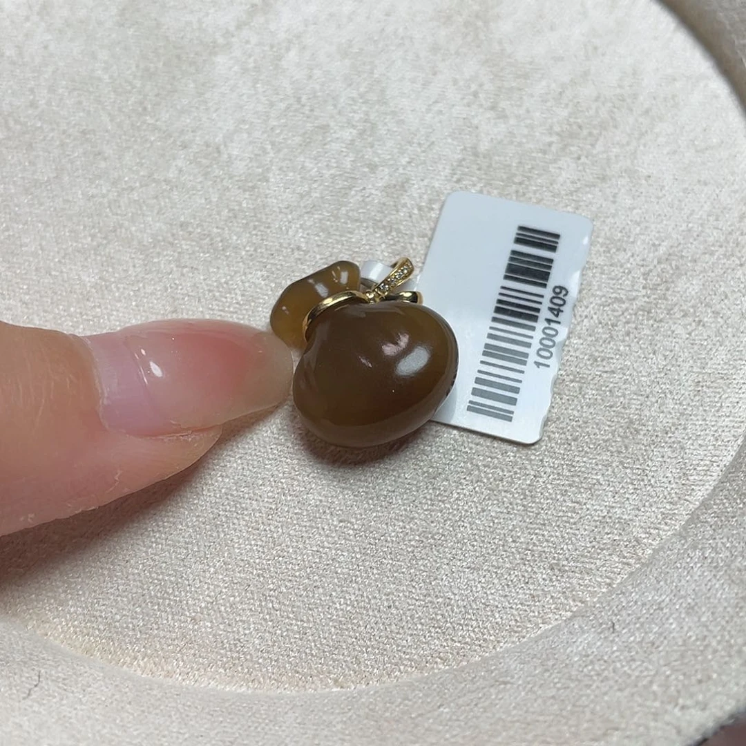 和田玉18K金镶嵌颈饰糖钱袋子