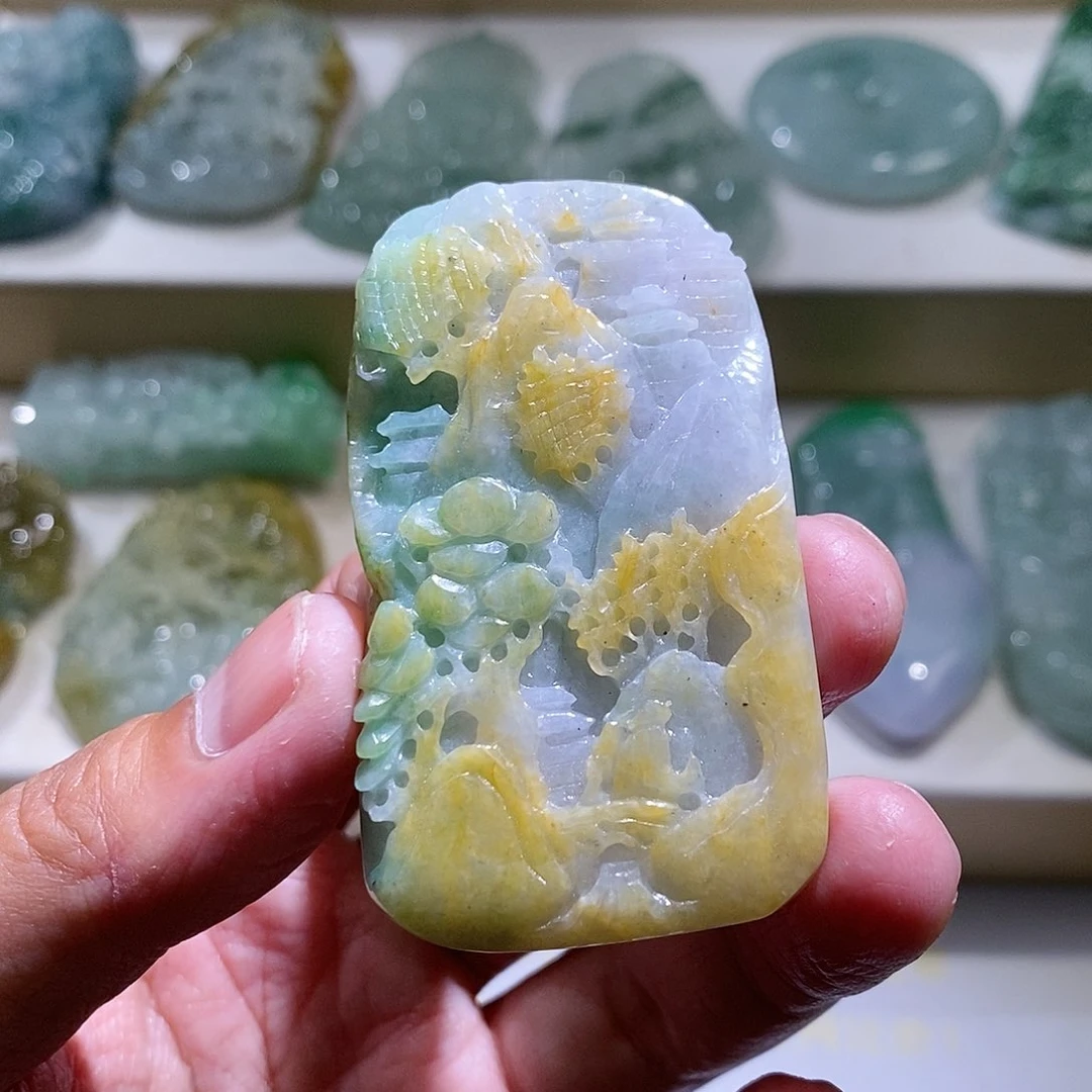 【闪购商品】翡翠颈饰未镶嵌山水