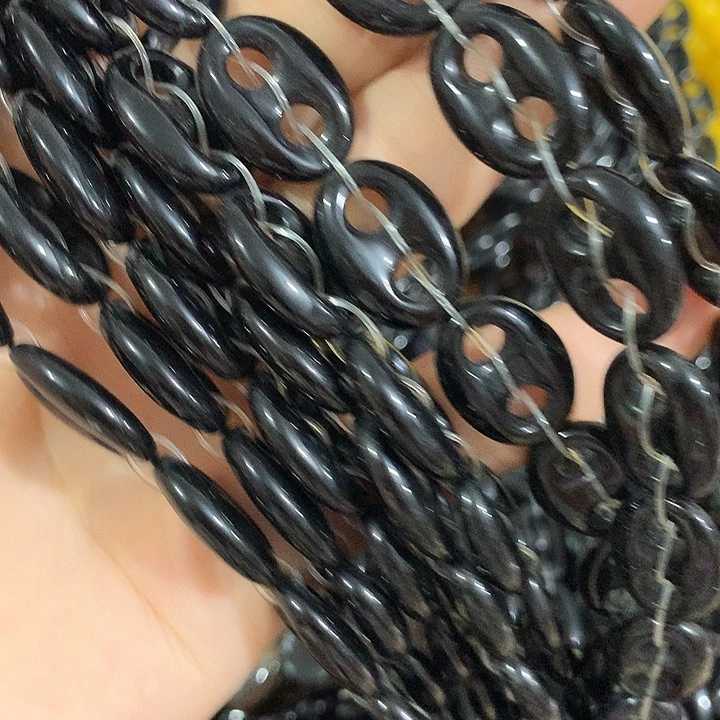 一条黑玛瑙双孔猪鼻子