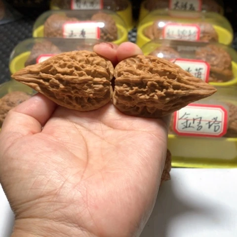 吊坠文玩核桃红樱枪
