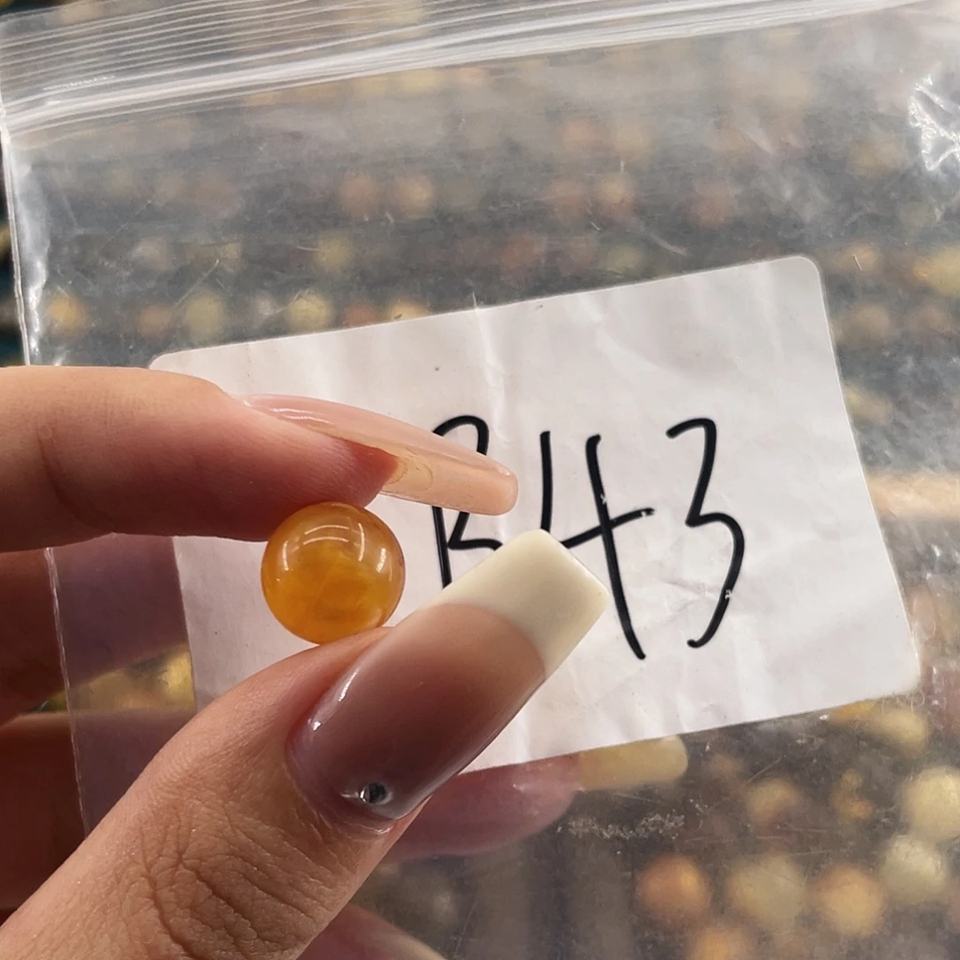 琥珀未镶嵌裸石10.8福利