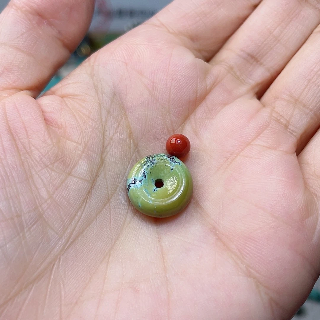 未镶嵌配饰南红玛瑙