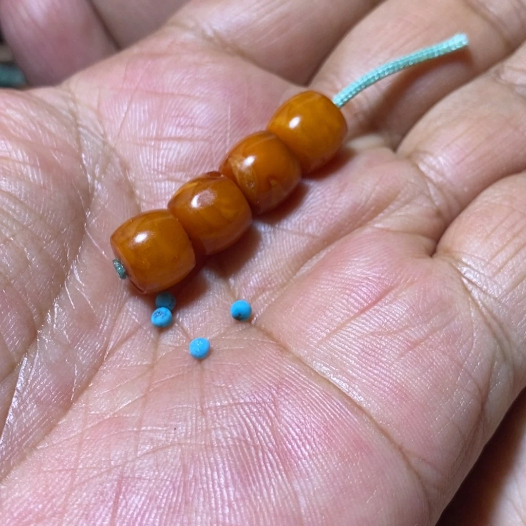 图***张未镶嵌蜜蜡裸石配饰