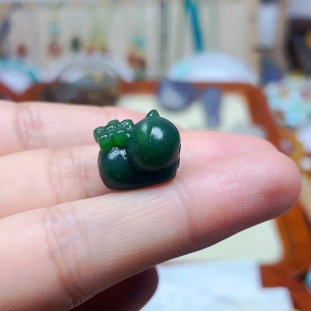 和田玉未镶嵌挂件订制