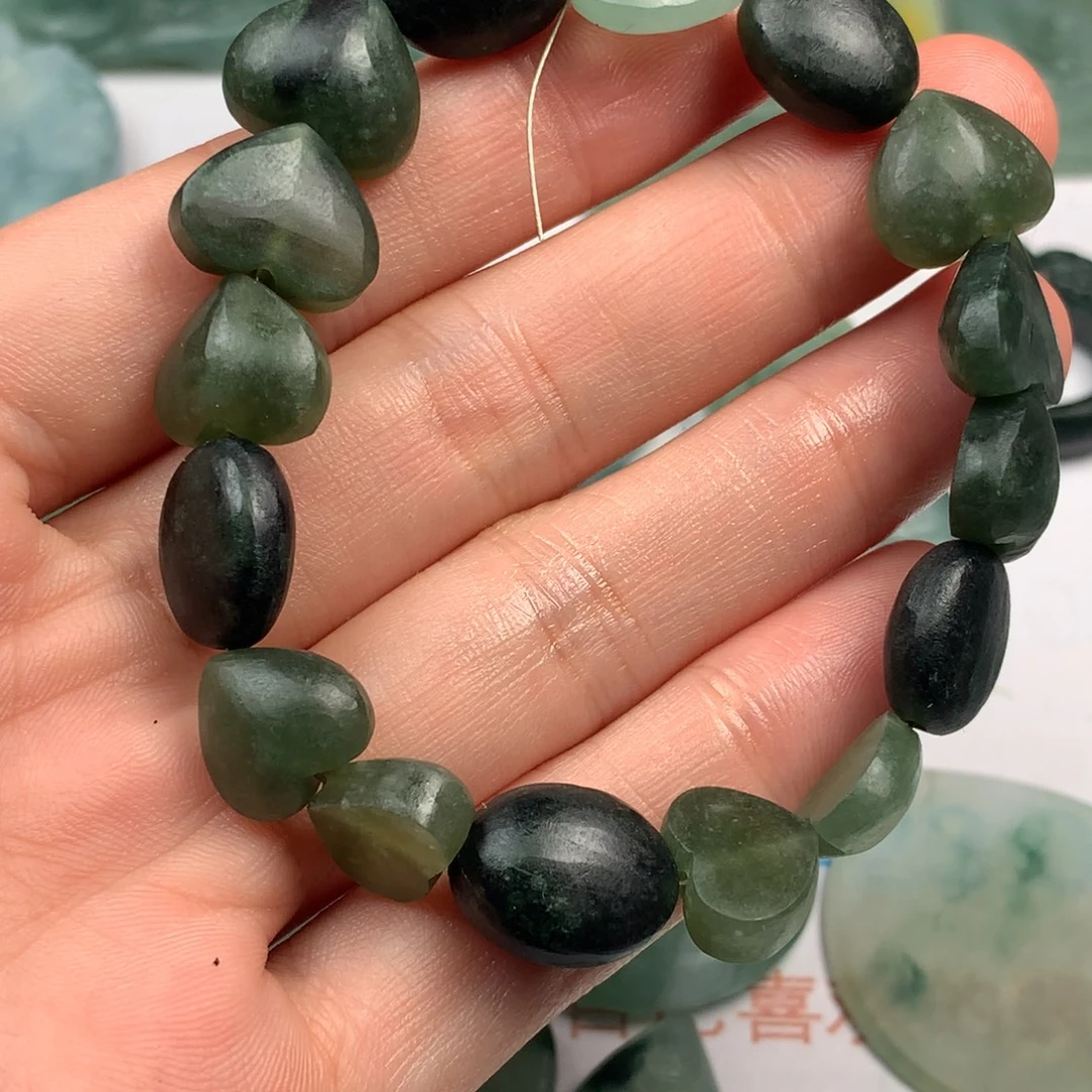 定制翡翠未镶嵌翡翠