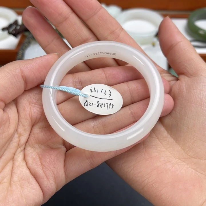 和田玉手镯未镶嵌康*