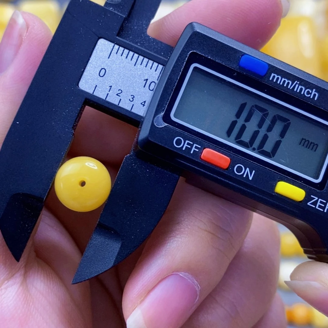 未镶嵌琥珀珠宝奇石