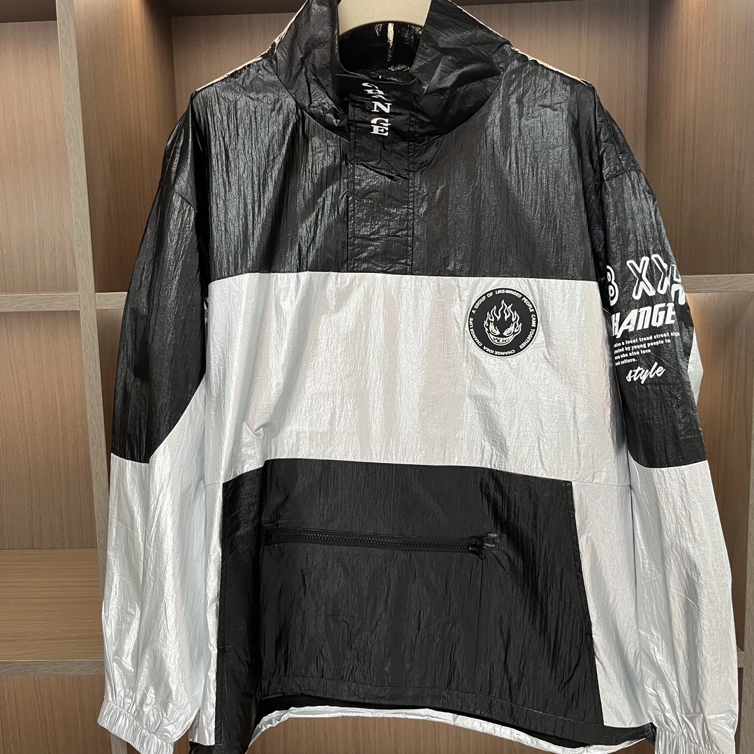 春秋男女同款黑银撞色夹克QZCQCFY3308