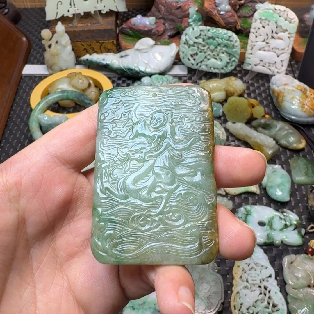 老***文翡翠未镶嵌颈饰翡翠颈饰未镶嵌
