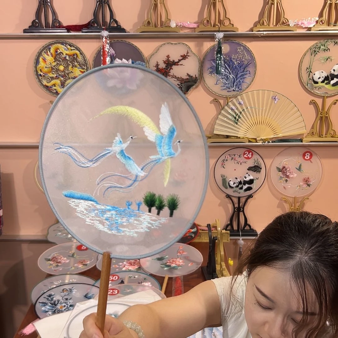 真丝刺绣团扇福利比翼双飞