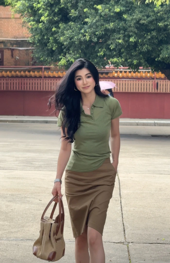 【气泡咕噜咕噜】纯色POLO领包扣老钱感针织短袖上衣Y811