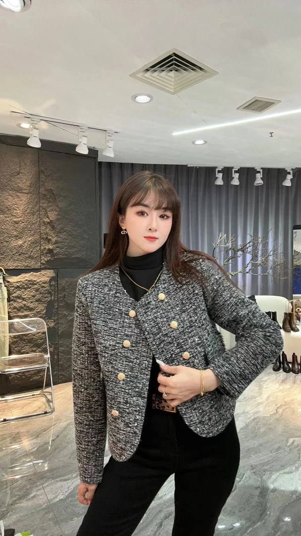 小凉家6818*冬季新款时尚名媛复古小香风外套气质双排扣短外套