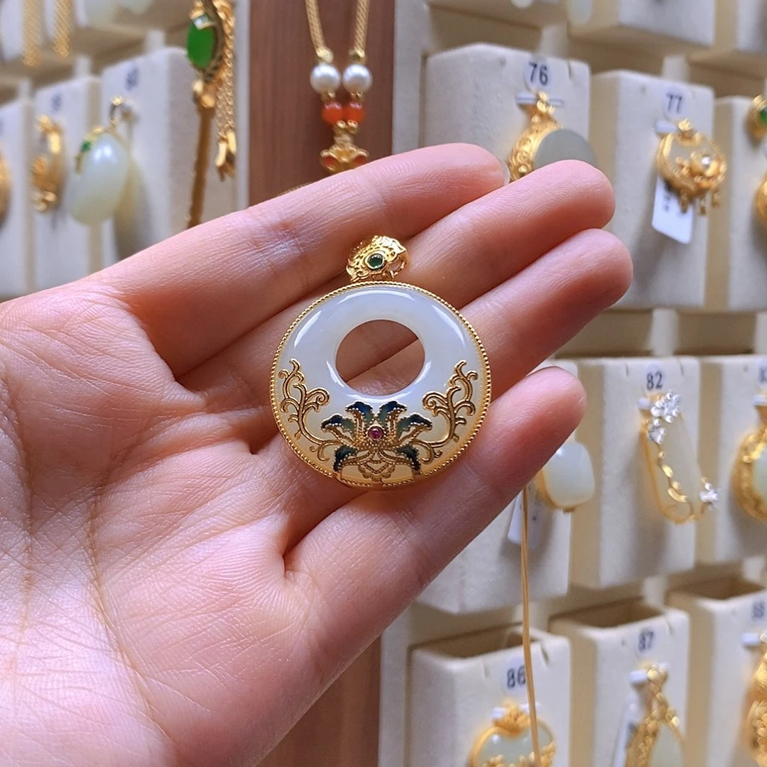 和田玉银S925镶嵌颈饰