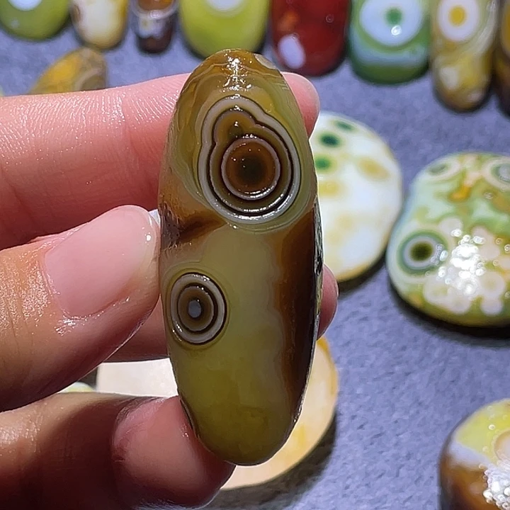 玛瑙/玉髓未镶嵌珠宝奇石