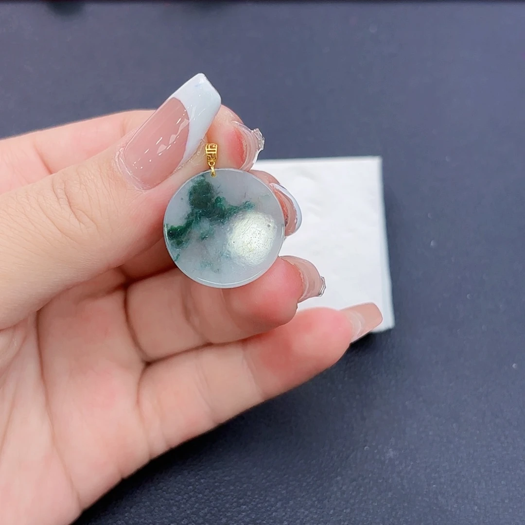 翡翠颈饰18K金镶嵌无事牌吊坠