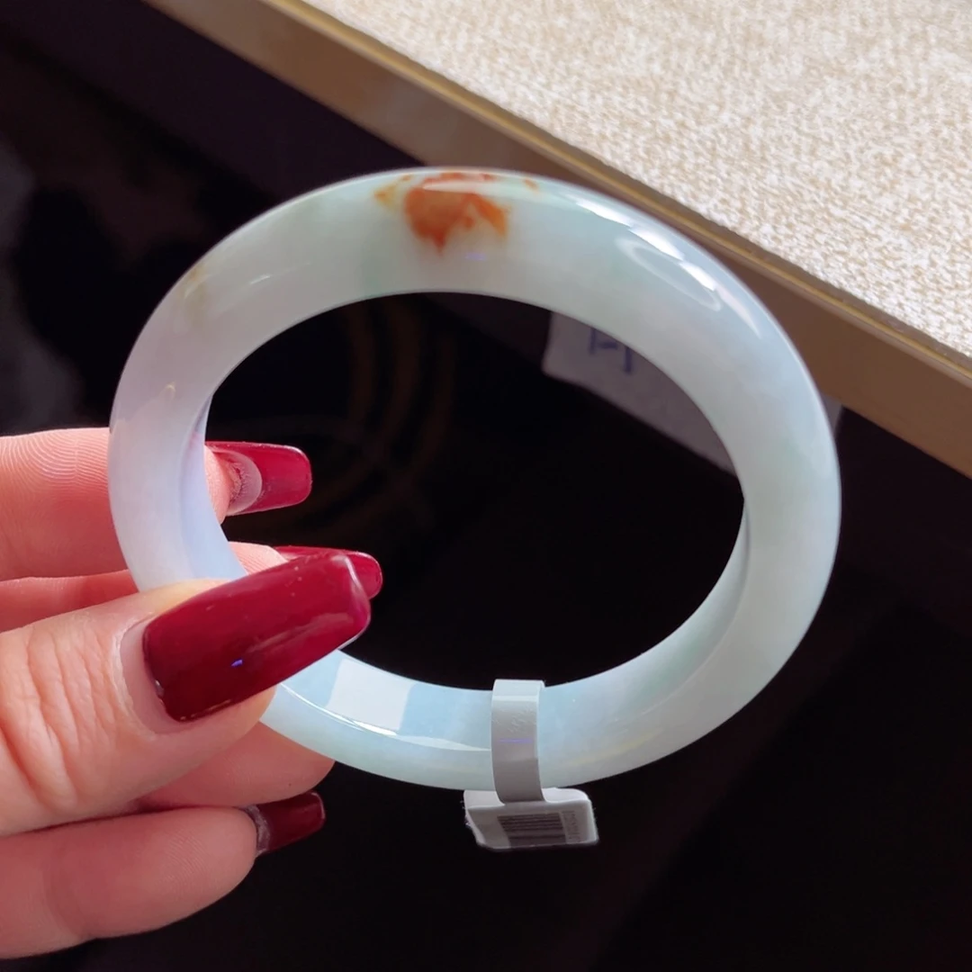 翡翠手镯未镶嵌手镯