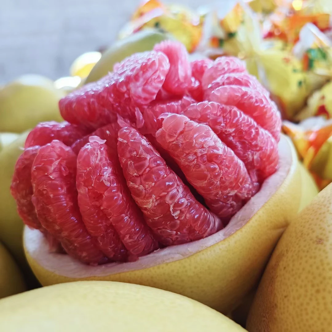 产地直供大果红心蜜柚手工精选百年老树果