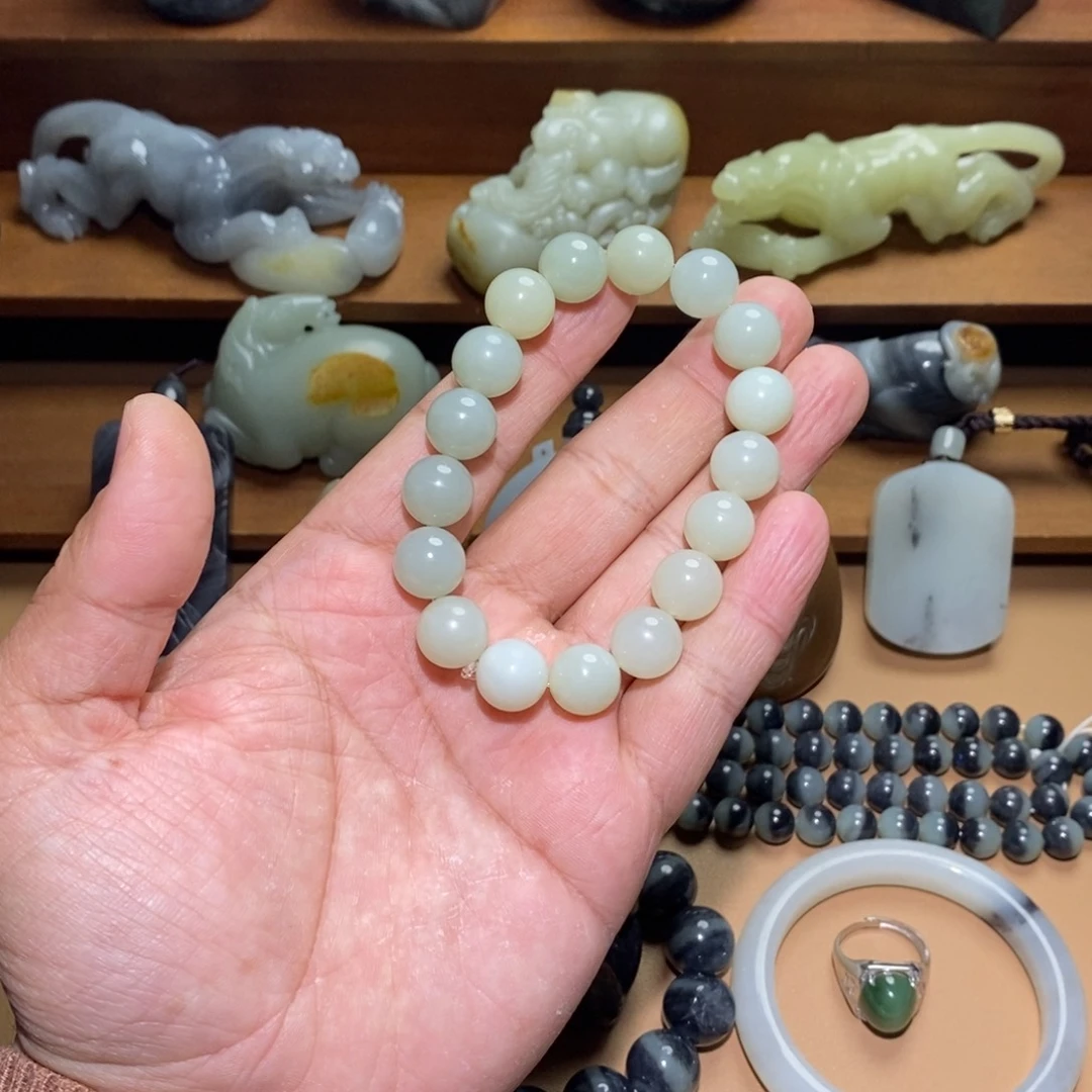 未镶嵌和田玉把件