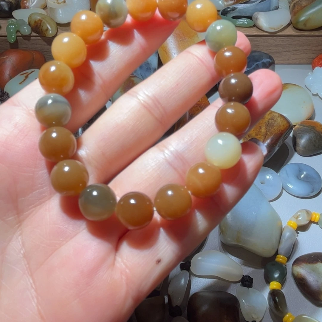 和田玉（糖玉）未镶嵌挂件和田玉