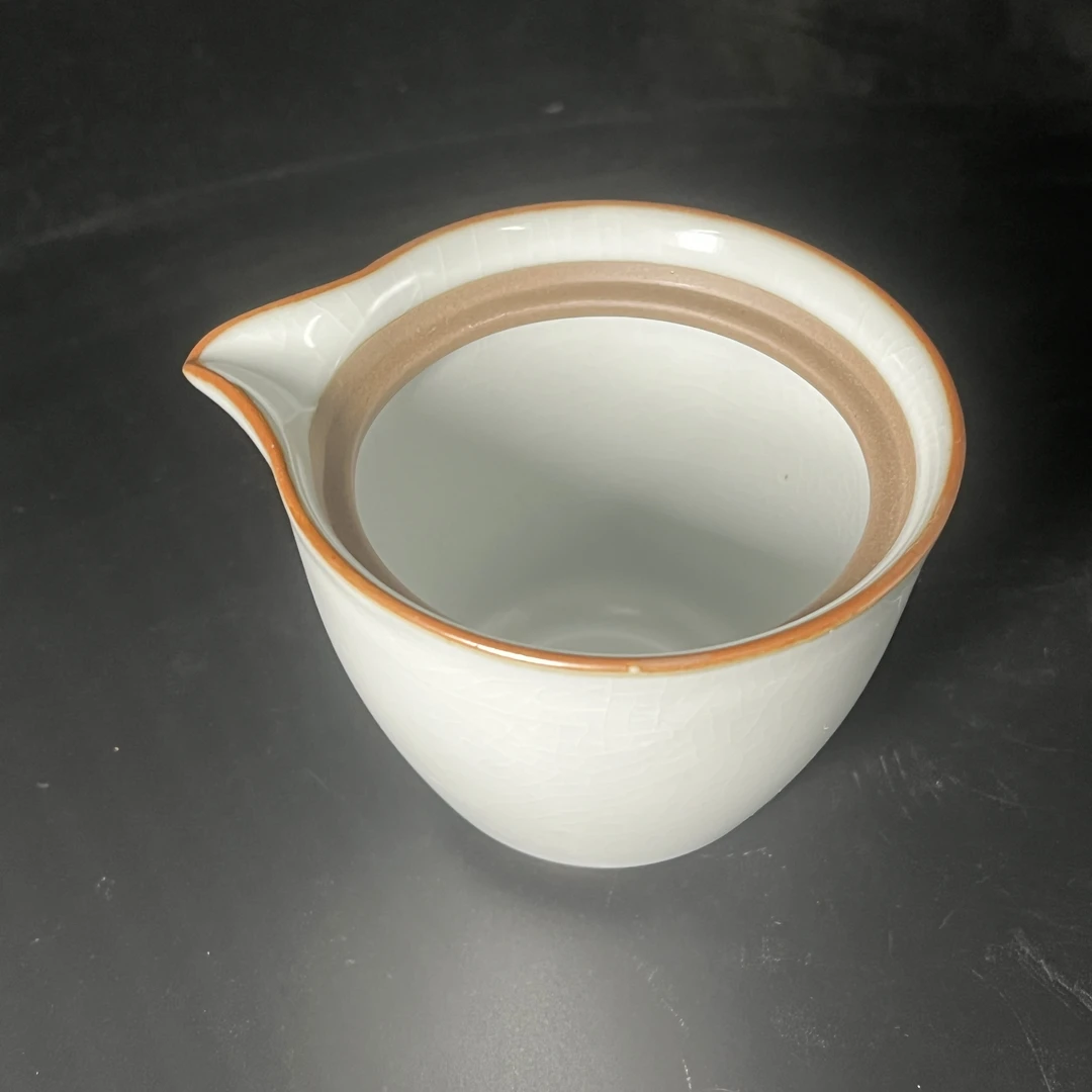 1180瑕疵介意勿拍！白色汝窑公道杯