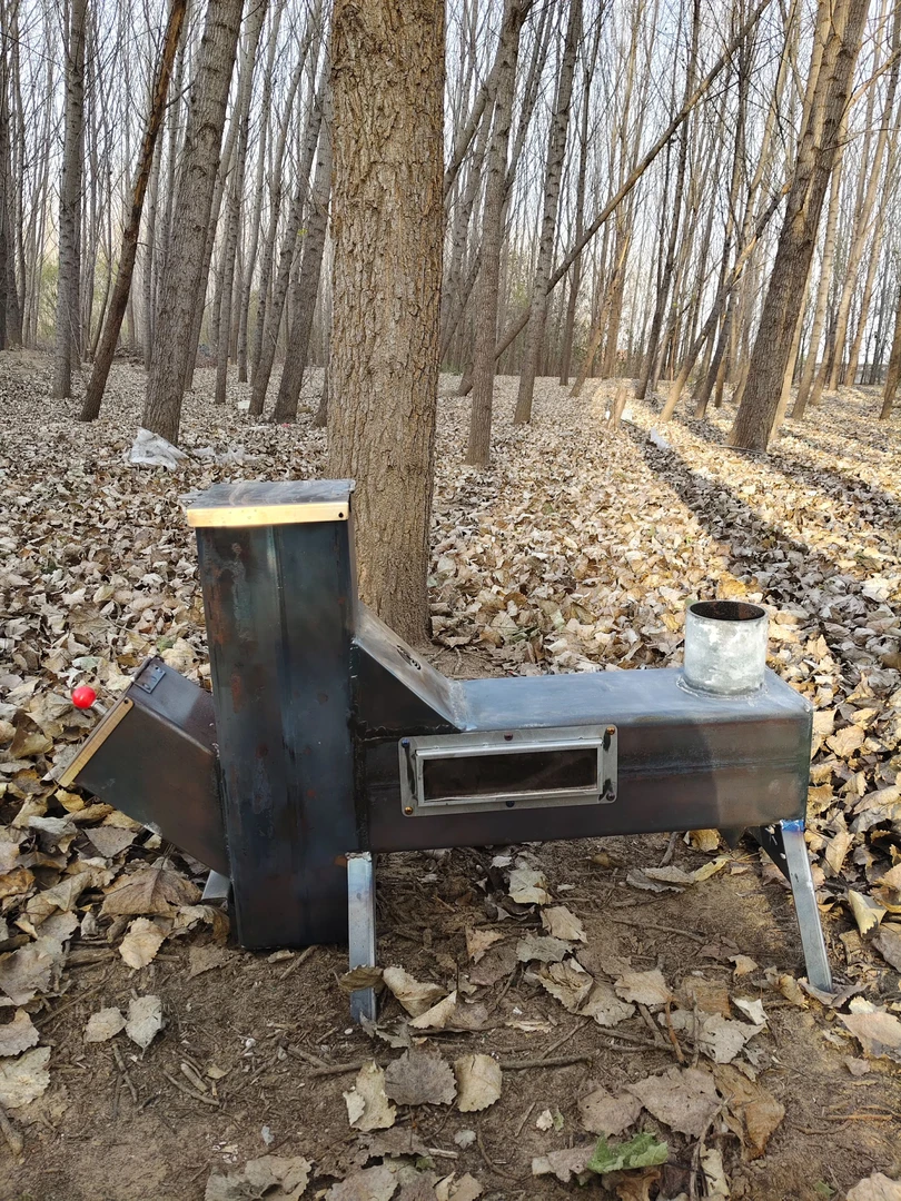 适合户外取暖的火车造型反烧取暖炉