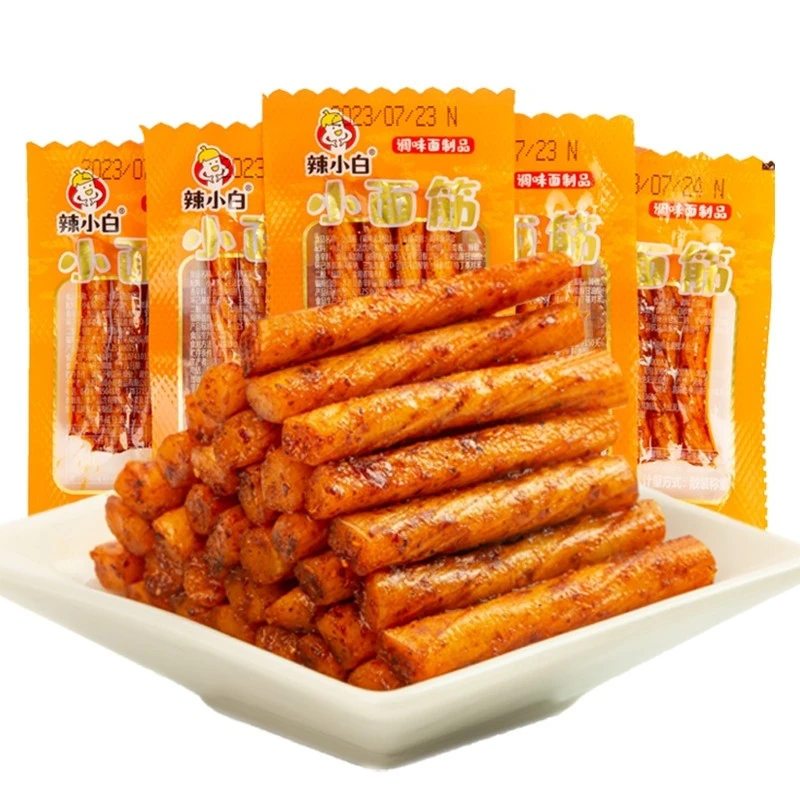 辣小白小面积素牛筋辣条童年甜辣麻辣小面筋儿时怀旧休闲小零食品