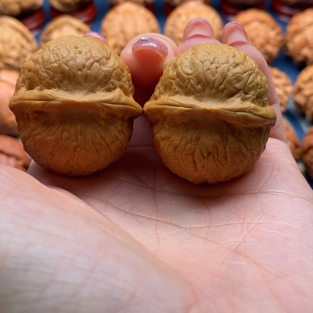 文玩核桃把件精品鱼子纹