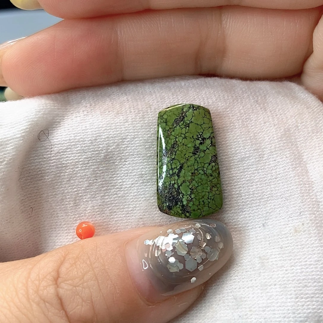 南红玛瑙未镶嵌珠宝奇石