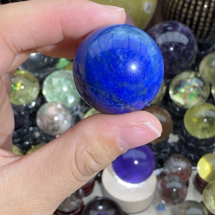 水晶未镶嵌摆件d673