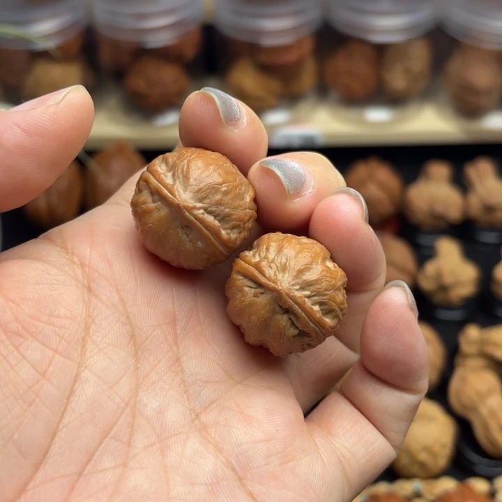 把件文玩核桃野生核桃秋子手捻222