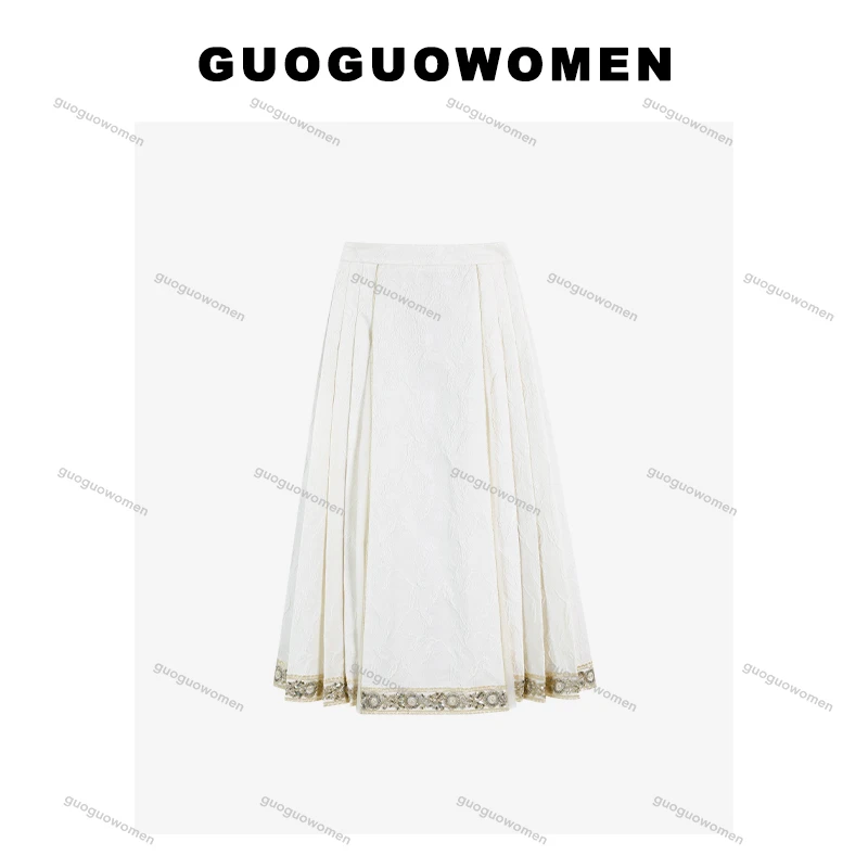 果果家 新中式国风马面裙2024秋冬女刺绣提花显瘦设计师半身裙