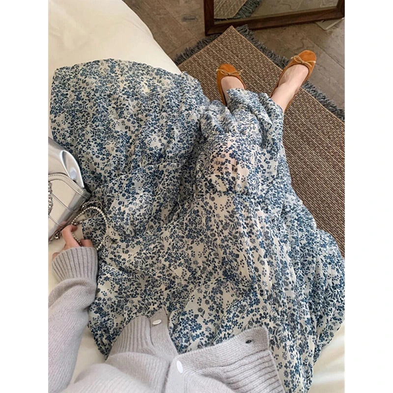 青花瓷半身裙女夏季2025新款法式温柔风高腰显瘦碎花a字蛋糕长裙