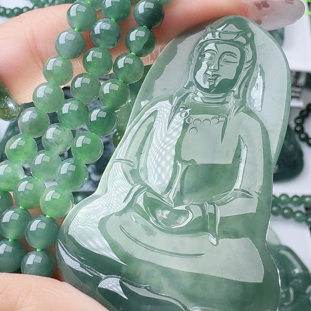 翡翠未镶嵌颈饰11