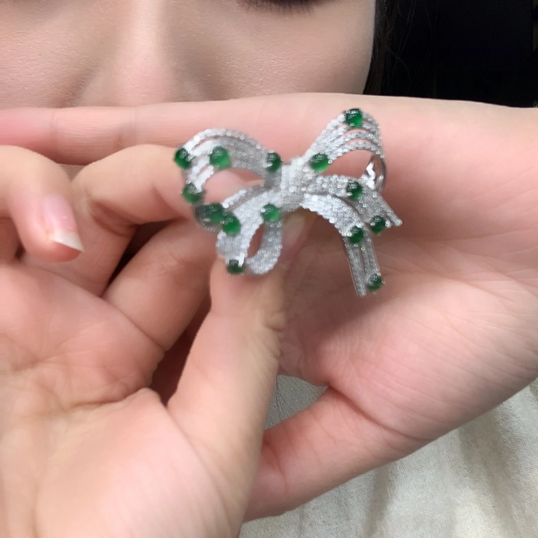 翡翠未镶嵌吊坠(不含链)胸针 危